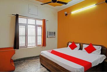 Oyo Flagship Hotel Metro I