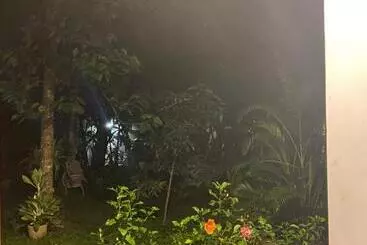 Pension Talalla Ocean Beach Bungalow