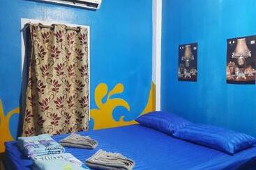 Resort Two Rocks Bungalows