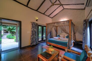 בית מלון כפרי Aranyak Resort Bandhavgarh