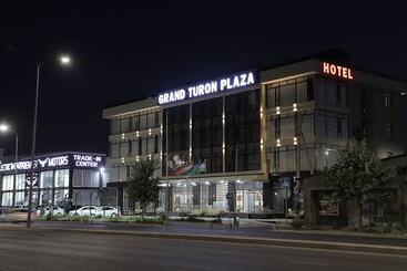 Отель Grand Turon