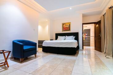 Отель Koko Palm Inn