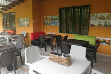 ホテル Campestre La Libertad