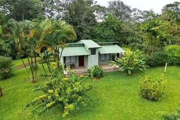 هتل Confort Arenal