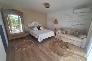 Bed and Breakfast Au Jardin D Armand