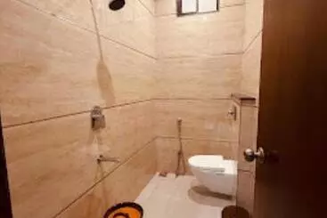 ホテル Luxury Inn,damoh