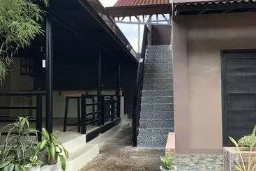 アパートホテル Alona Princess Suites