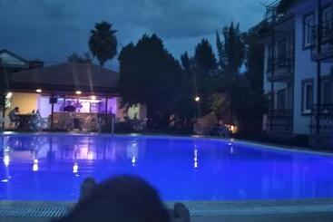 Apart Hotel Nosi̇ Otel