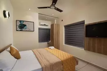Rosebowl Hotels