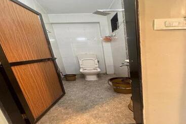 Hotell The Hilltop Residency, Matheran