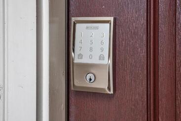 بنسيون Affordable Cozy Secured Private Rooms Shared Bath Home In John Mclaren Park