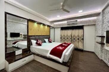 Отель King Palace Shahunagar