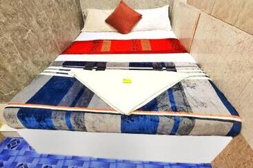 ペンション Amaan Palace