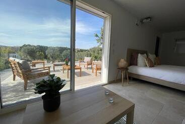 تختخواب و صبحانه Baya Spa