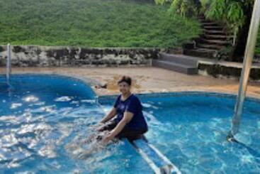 Sunlit Farm Shirshinge