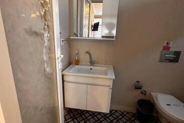 Narinn Holiday Apartments 3