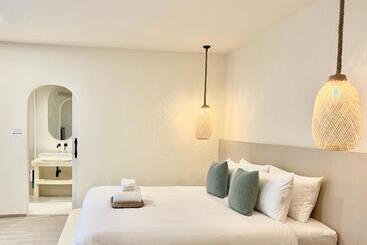 Resort Sunvada Beach Rayong