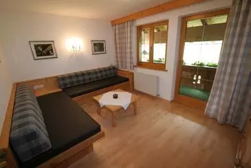 هتل Appartement Top Tirol