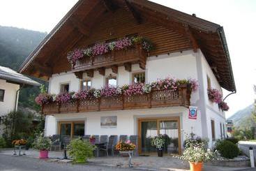 בית מלון כפרי Ferienhaus Hintersee