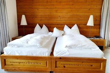 هتل Landgasthof Wilder Mann