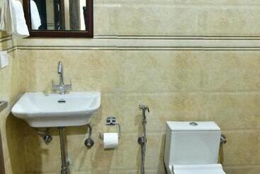 Hotel Wedlock Premium Sohna Road