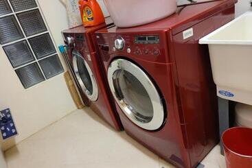 بنسيون Guam Theo House