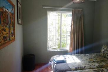 بنسيون Bushman S Pillow