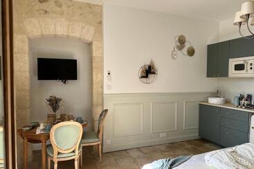 Пансион Gîte La Tour D’anéa