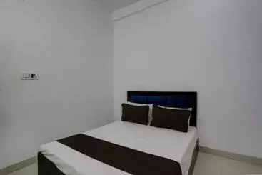 Oyo Hotel Kavya Residency