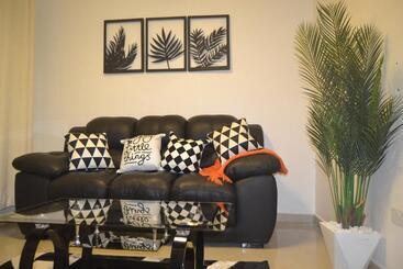 호텔 Lovana Apartments And