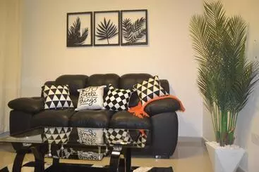 هتل Lovana Apartments And