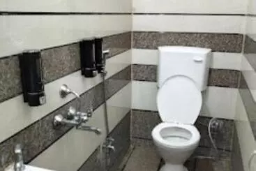 Hotel Friends Inn ,jakariyapur