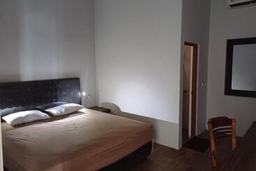 Hotel Salmas Bypass Mojokerto