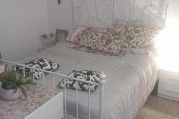 膳宿费 Semplicemente A Casa