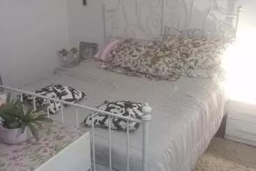 Majatalo Semplicemente A Casa