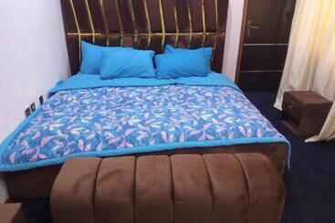 هتل آپارتمان Cozy Comforts