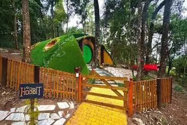 Aamiaismajoitus (B&B) Toca Do Precioso Vila Mágica