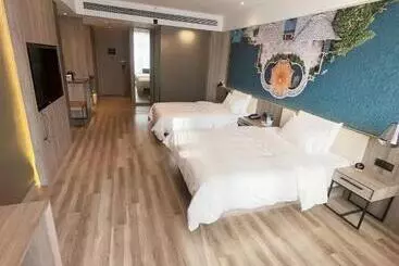 Atour Hotel Ningbo Laowaitan