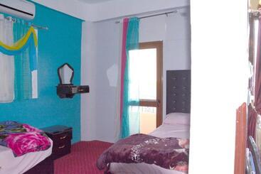 هتل إسنا شارع البحر بجوار البريد