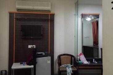 فندق Santosh Castle ,hyderabad