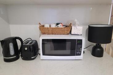 بنسيون Spacious Self Contained Unit   Short Walk To Grange Jetty