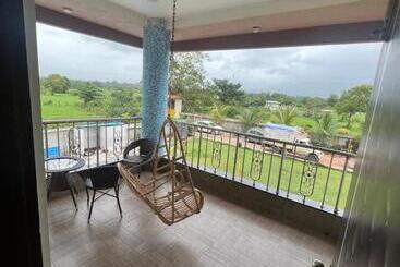 Lomakeskus Acorn Villa