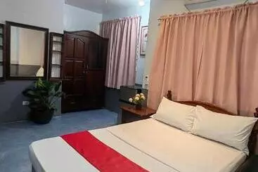 Capsulehotel Brent S Tourist Inn