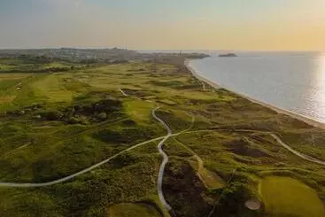 ホテル The Dormy House