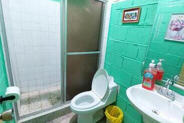 פנסיון Palacios Hub 1