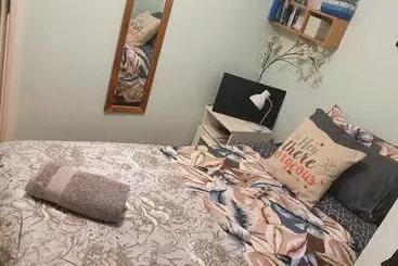Pensió Private Single Room Guest Sleep