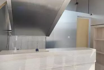 Otel V Quin