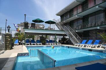 Grecian Garden Motel