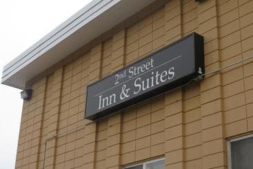בית מלון כפרי 2nd Street Inn & Suites