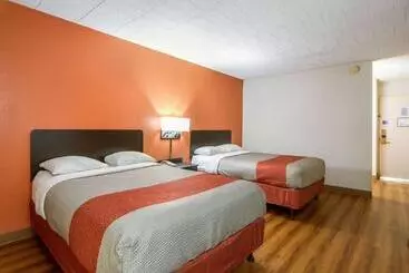 Motel 6 New Stanton, Pa